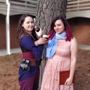 Meet your Posher, Loreena